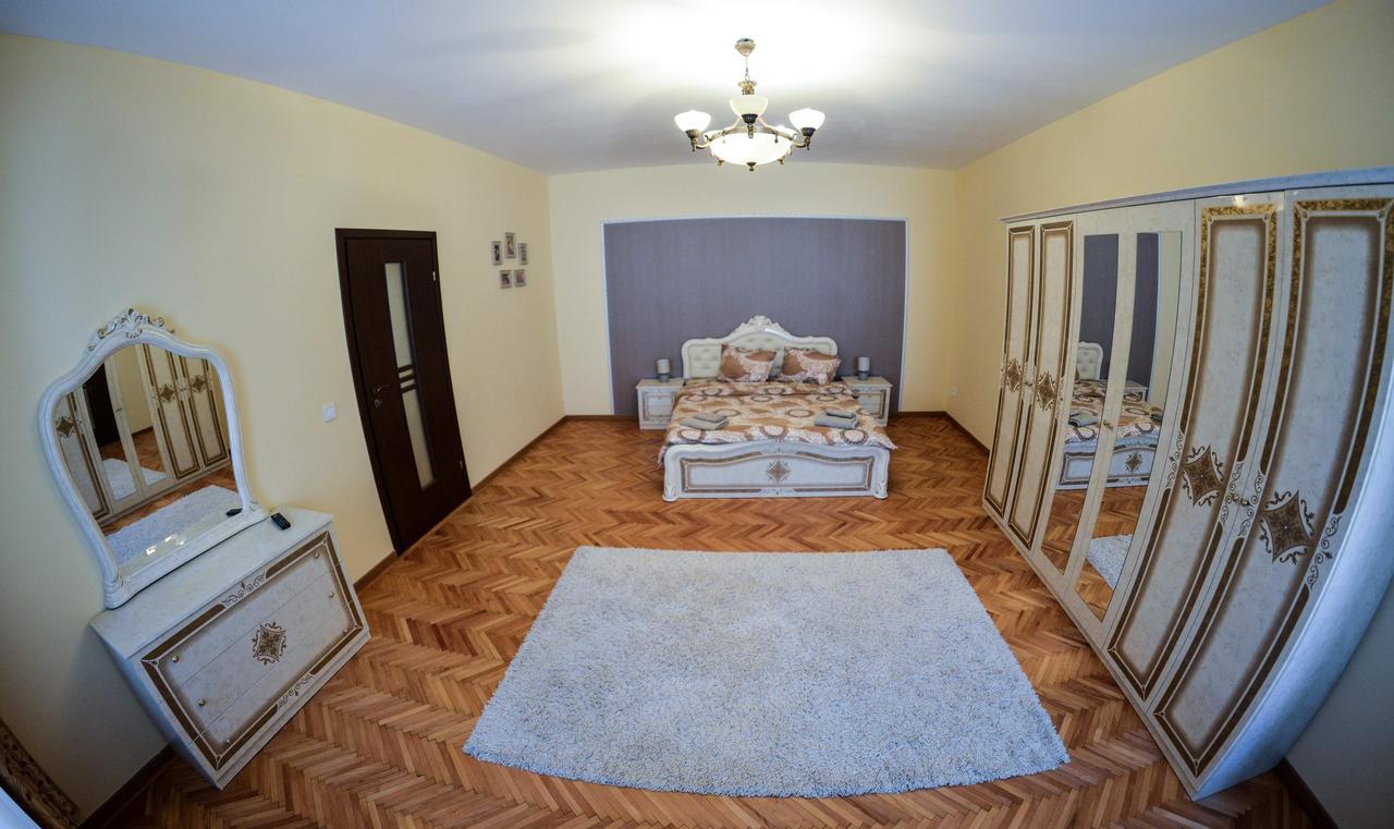 Apartment Luca Poarta Schei 布拉索夫 外观 照片